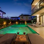 Villa Calista 8 Kisilik Lueks Gezer *
