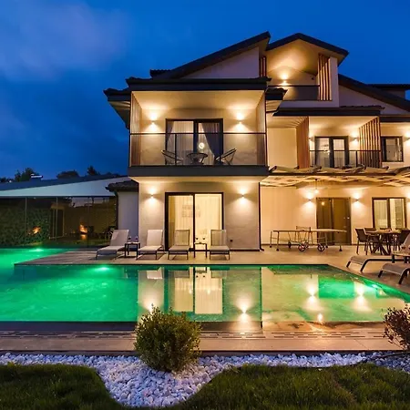 Villa Calista 8 Kisilik Lueks Gezer *