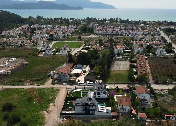Calista 8 Kisilik Lueks Gezer Fethiye